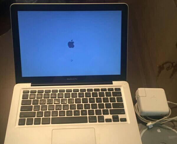 لپ تاپ 5.5 Apple MacBook Pro کاملا سالم