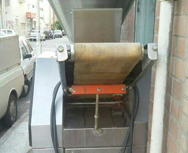 این دستگاه برش خمیر برای کار درنان فانتزی