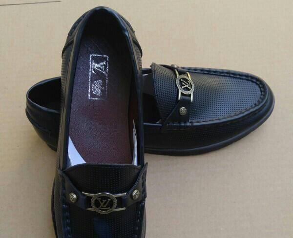 کفش اسپرت و کلاسیک مردانه