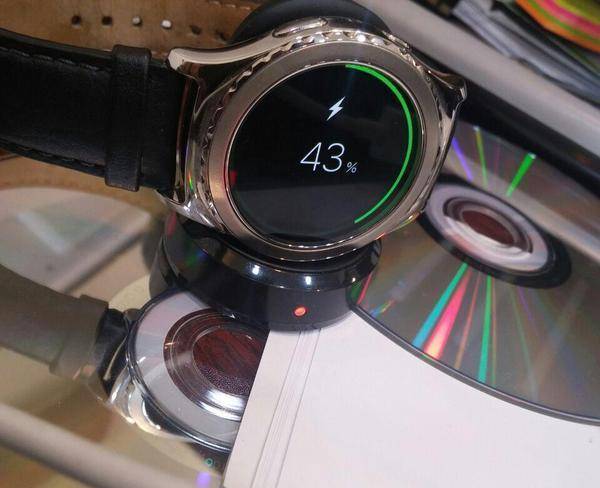 ساعت هوشمند سامسونگ مدل Gear S2 platinum
