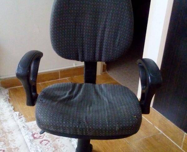 صندلی پایه دار