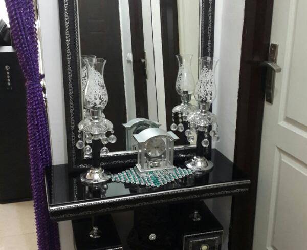آینه و شمعدان همراه کنسول