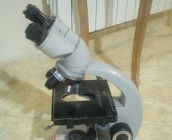 میکروسکوپ ازمایشگاهی حرفه ای