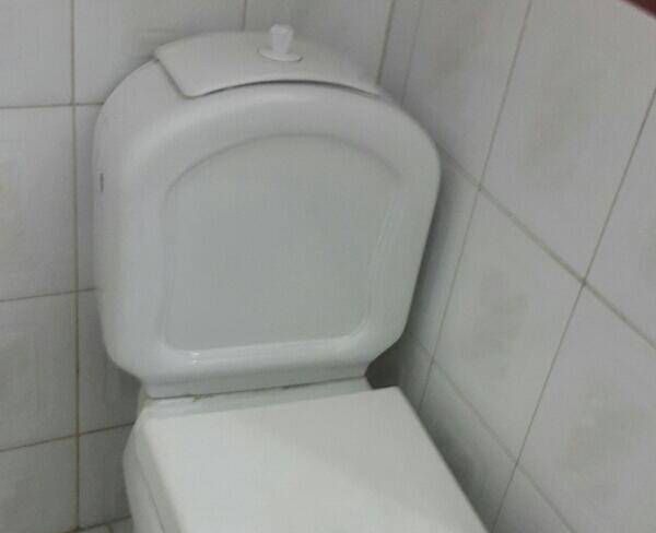 توالت فرنگی باخروجی10