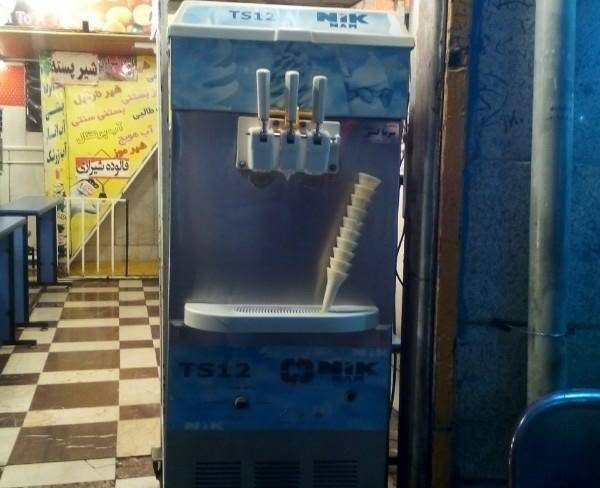 دستگاه بستنی قیفی کم کار