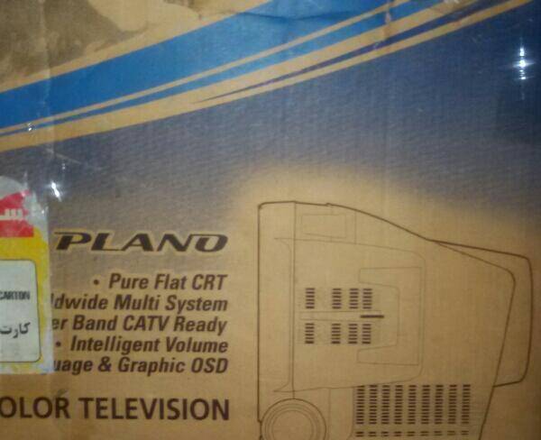 تلویزیون سامسونگ در حد آک فلت 21 اینچ