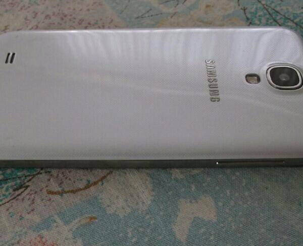 Galaxy S4 بسیار تمیز