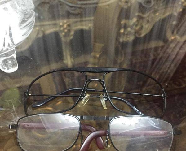 فرم عینک در حد بسیار نو