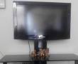 تلویزیون LCD 32 سامسونگ با میز
